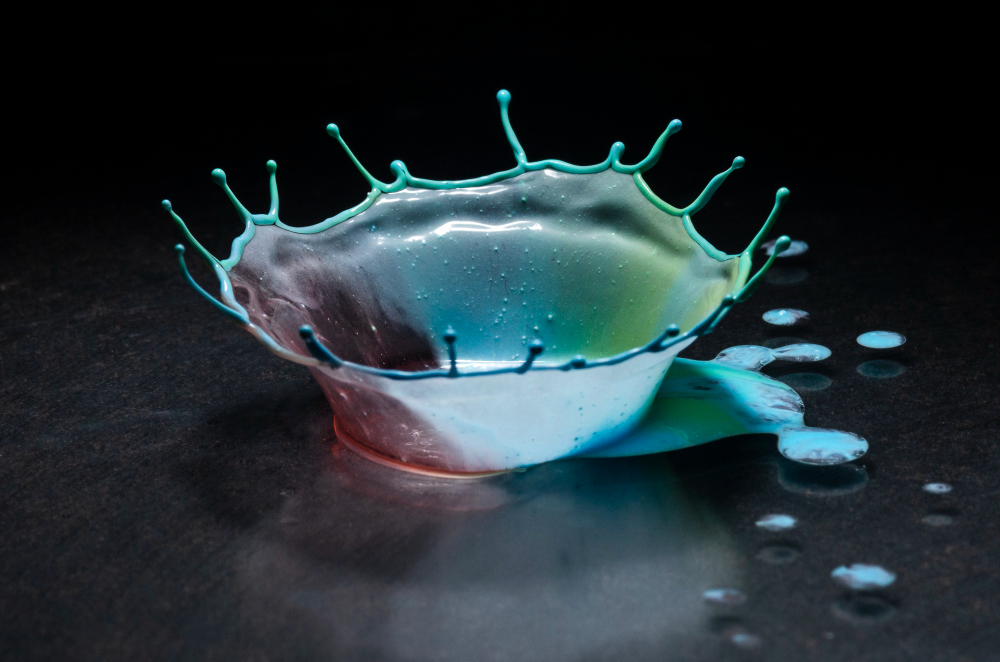 Nanoemulsions engineering the miscibility of lipids